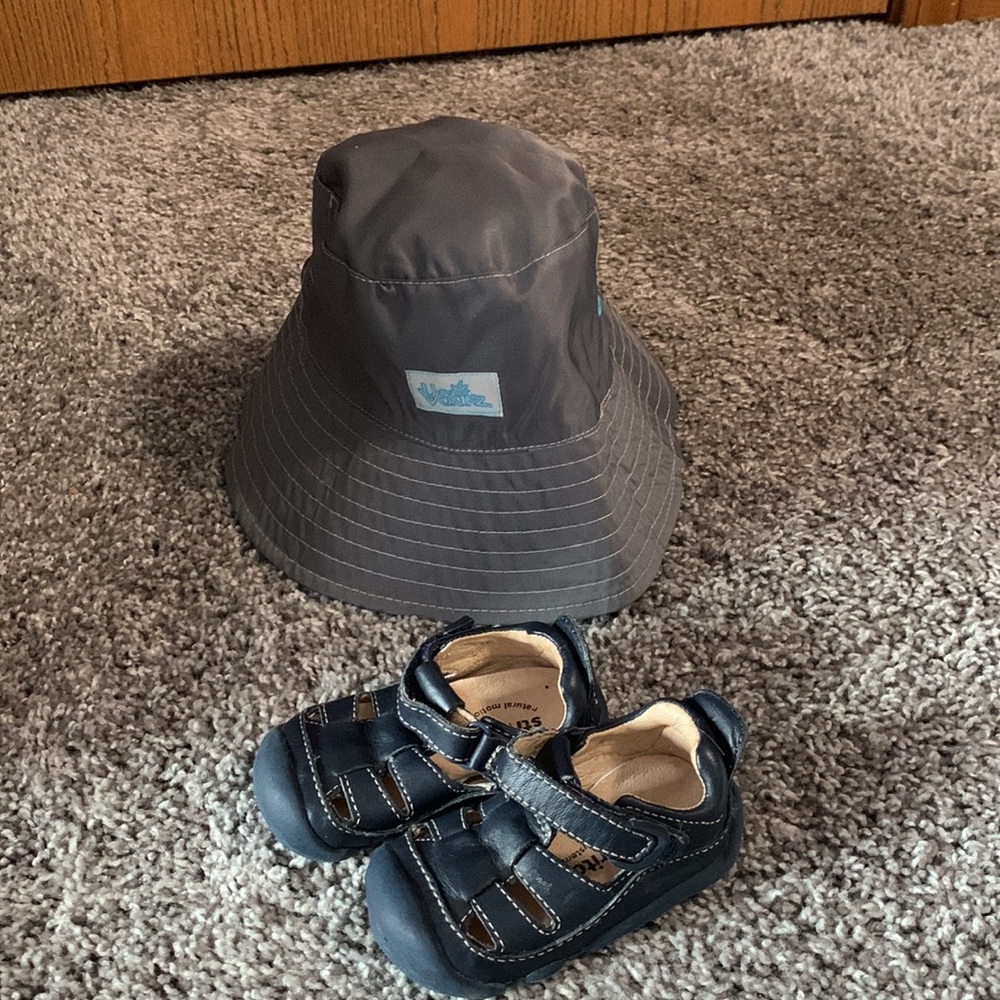 Stride rite boys leather and baby bucket hat
